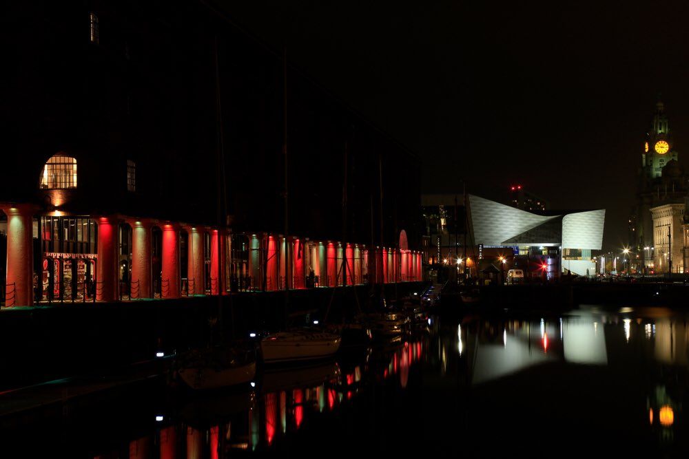 theAlbertDock's tweet photo. How beautiful are we at night?! Thanks for sharing @TheGuideLpool 😘 https://t.co/ZliN3olAz9