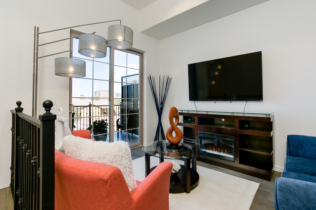 421W6th's tweet photo. Luxury living in the heart of Tempe ❤️
#Tempe #Arizona #Townhomes #ForSale #AZRealEstate #Realtor #ASU #Sundevils #MillAvenue #WalkToWork #WalkToSchool #HomeDecor #Downtown #community https://t.co/mpqVOLjb83