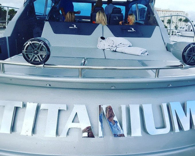 You can't sit with us 😘 https://t.co/RPVusfJmTT<a href="/tag/perfection"class="tags"><span>#perfection</span></a>