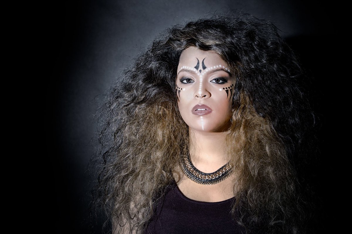 NottsFactor's tweet photo. An amazing track from #NottsFactor17 finalist, the hugely talented @nadiaraemusic https://t.co/25FSkBfRaA https://t.co/Jhnd4BwjEk