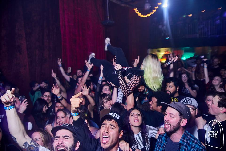 emonitela's tweet photo. Dear San Francisco bbs, advance tix for Friday are sold out, but there will be a VERY few at the door, so do come early. After @SocialHallSF hits capacity, it'll be one out one in. WE'RE VERY EXCITED TO SEE YOU FRIDAY ❤️ https://t.co/OH9bDIpTzQ https://t.co/4IS1DqRHf0