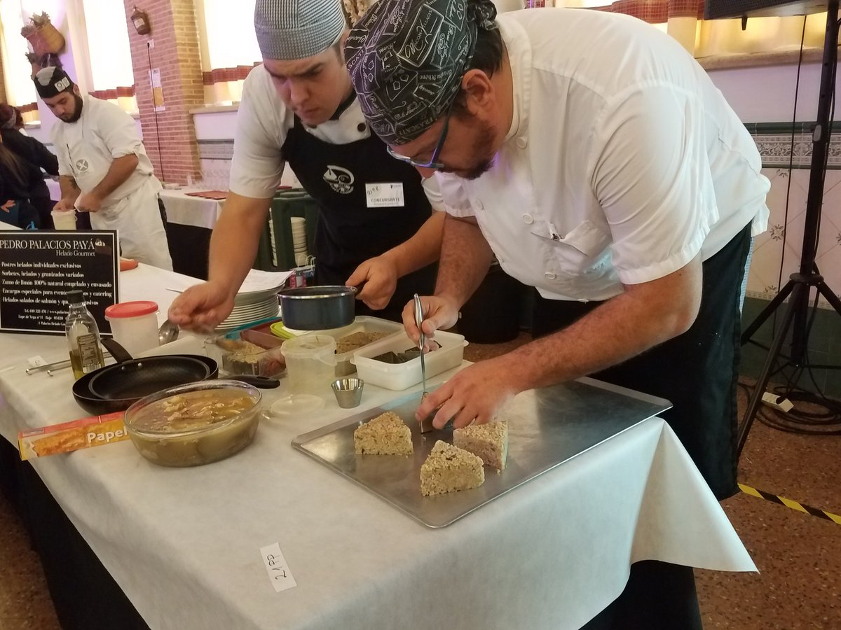 GastroCastalla's tweet photo. Un buen final de fiesta, sin duda.

¡Enhorabuena a l@s ganadores y gracias a tod@s por participar!

#GastroCastalla https://t.co/5xrlvjD068