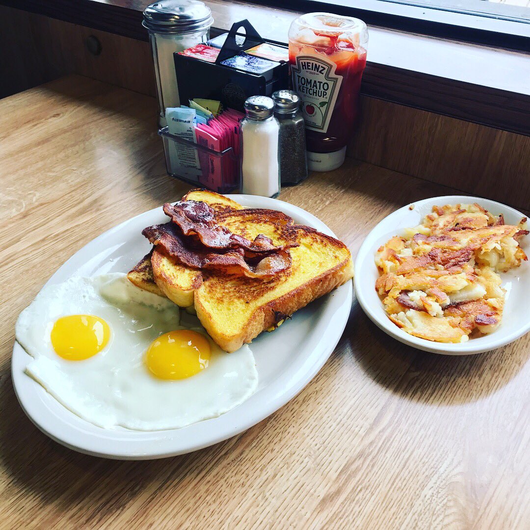 where2consume's tweet photo. Shippensburg Select Diner  Pic 2: 3 Pancakes. Pic 3: Super Select Breakfast. Pic 4: Select Omelet. #where2consume #shippensburg #shippensburgselectdiner #pa https://t.co/aqQrFWxzaK