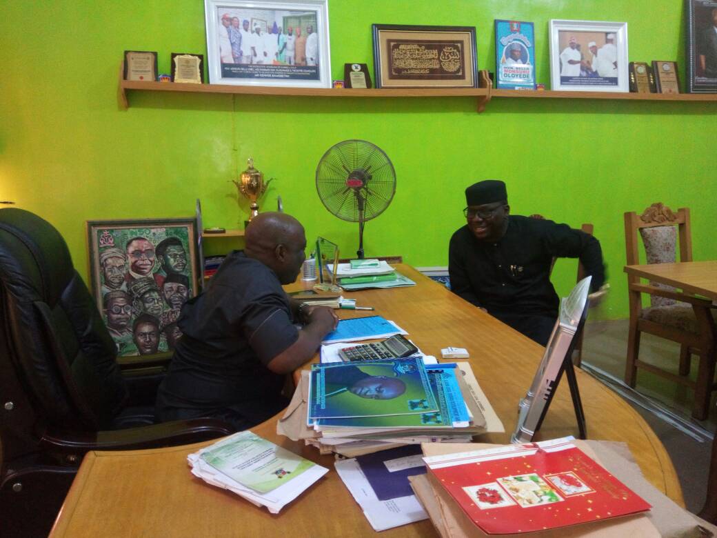 EjigboLcda's tweet photo. A courtesy visit by Commissioner Ladi Ajomale to Ejigbo LCDA https://t.co/QmkgZ2u4Pa