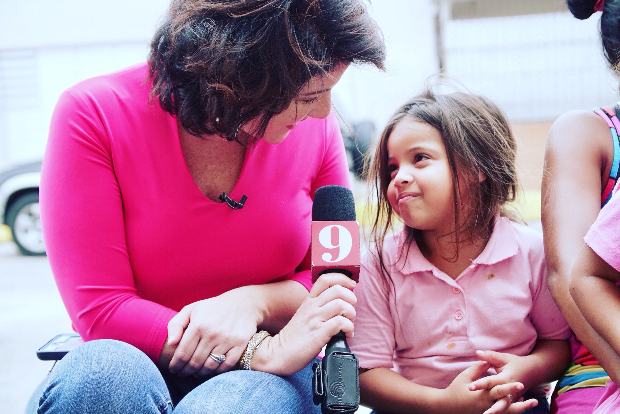 nancy-alvarez-wftv-on-twitter-this-little-girl-stole-my-heart-https