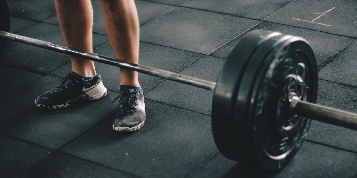 emgessentials's tweet image. Heading into another busy week and not sure how to fit in a workout? We've got pro tips for getting (or staying) fit while staying on top of the college student game. buff.ly/2ElEFLn