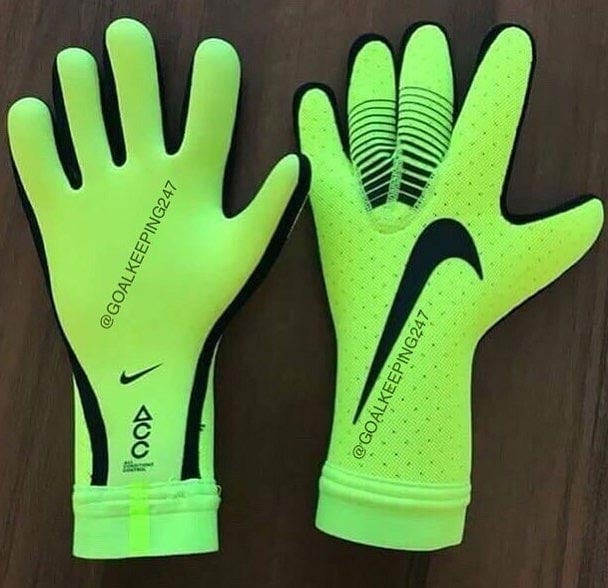 new nike goalkeeper gloves 2018