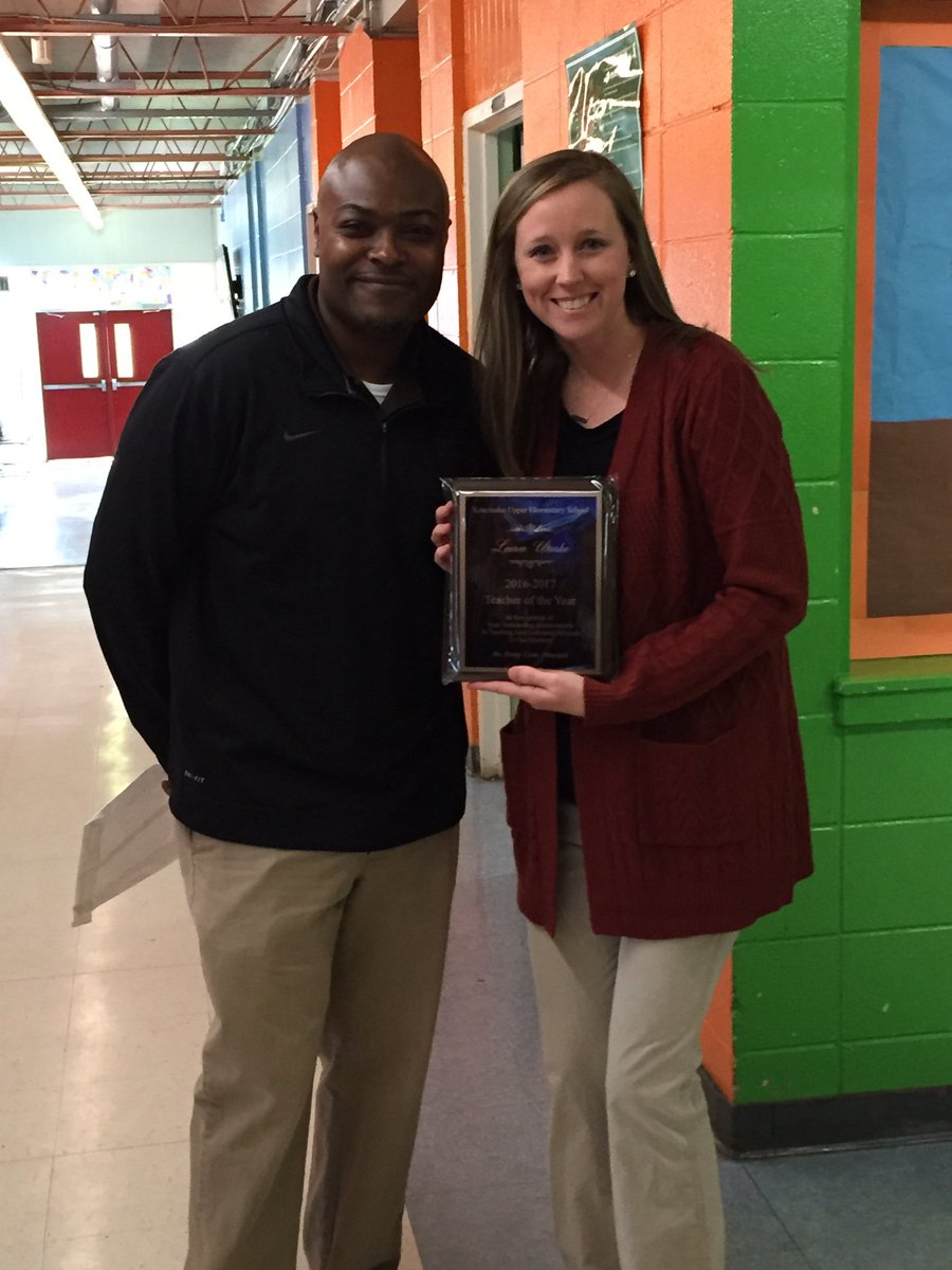 KosyUpper's tweet photo. Congrats to our KUE Teacher of the Year, Lauren Utroska! https://t.co/3mM3PCRidN