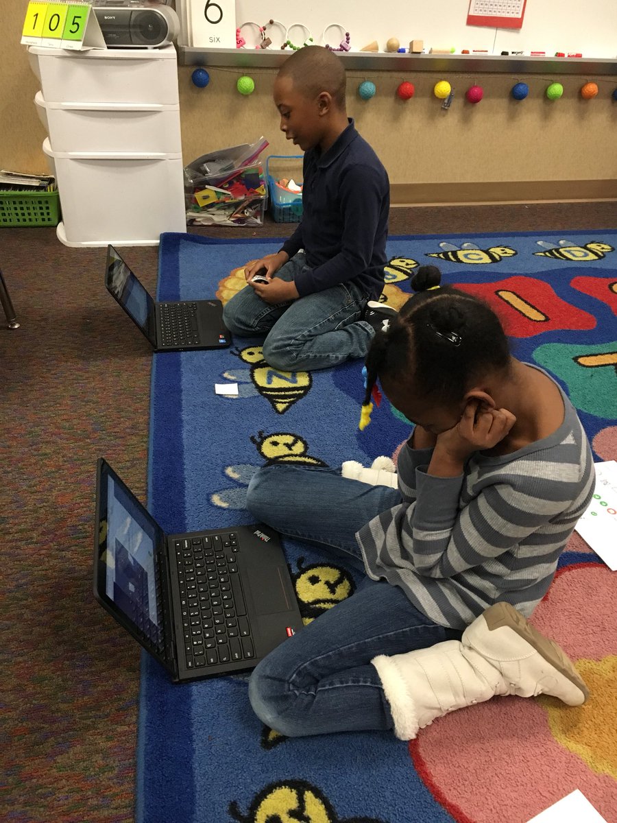 Thanks to @L_Lee918 for teaching my students how to use flipgrid today! #planningtheirallaboutbooks