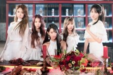 1nbIntl's tweet photo. Check out 1NB's interview with @bloglabanana 
English translations are under the Spanish translations!

Link; https://t.co/RHjXnQ6Mzx https://t.co/2DEmAMTzzz