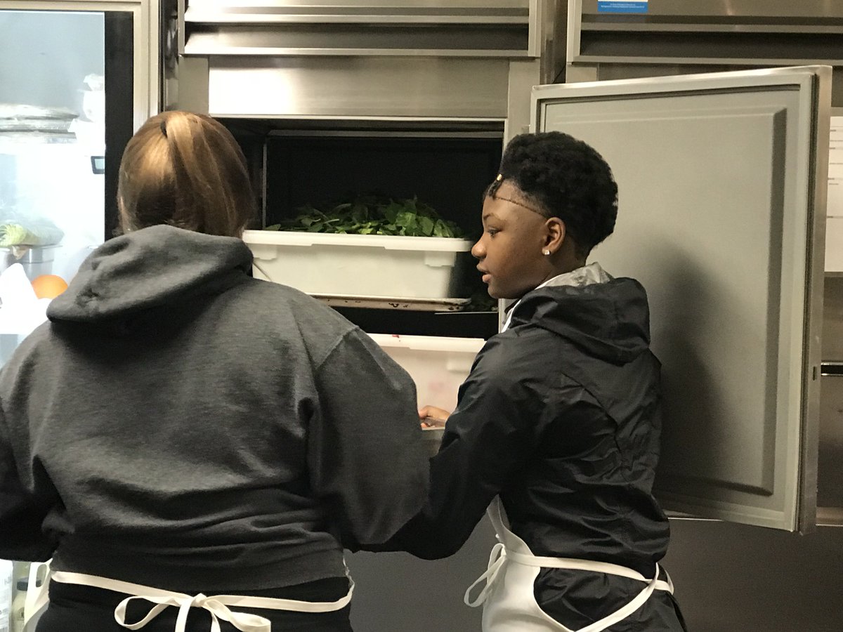 THSjag_910's tweet photo. Community service at Nourish KC! (Formally known as Kansas City Community Kitchen) https://t.co/ChkWO2izXd