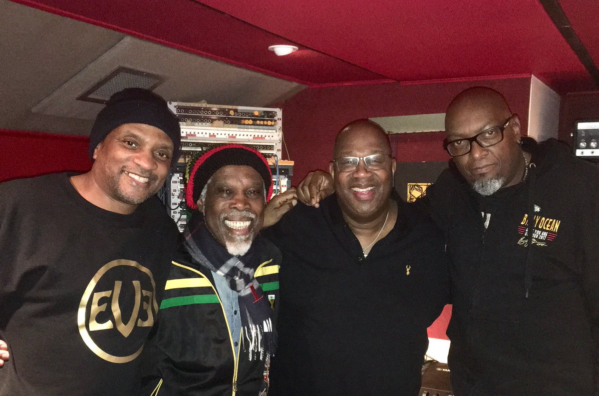 BarryEastmond's tweet image. Great sessions in the studio producing #BillyOcean @MrWongo on a brand new album. Hanging with the crew Bassist #WayneNunes &amp;amp; Drummer  #PerryMelius #Goodtimes #ComingSoon