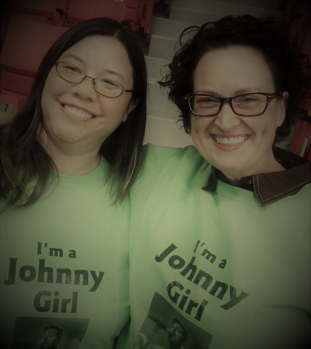 caravanstrong's tweet photo. @jacki_andre @TheJUNOAwards @CliffRonning7 @JimCuddy @dallassmith @MusiCounts @JonRoyOfficial I'm sure there will be a few places in #Van that we can wear these beauty's. #Junojam #junocup the bar down the street. I'm sure we could sneak in a few flags as well. 🤔 https://t.co/pzeV5AclXl