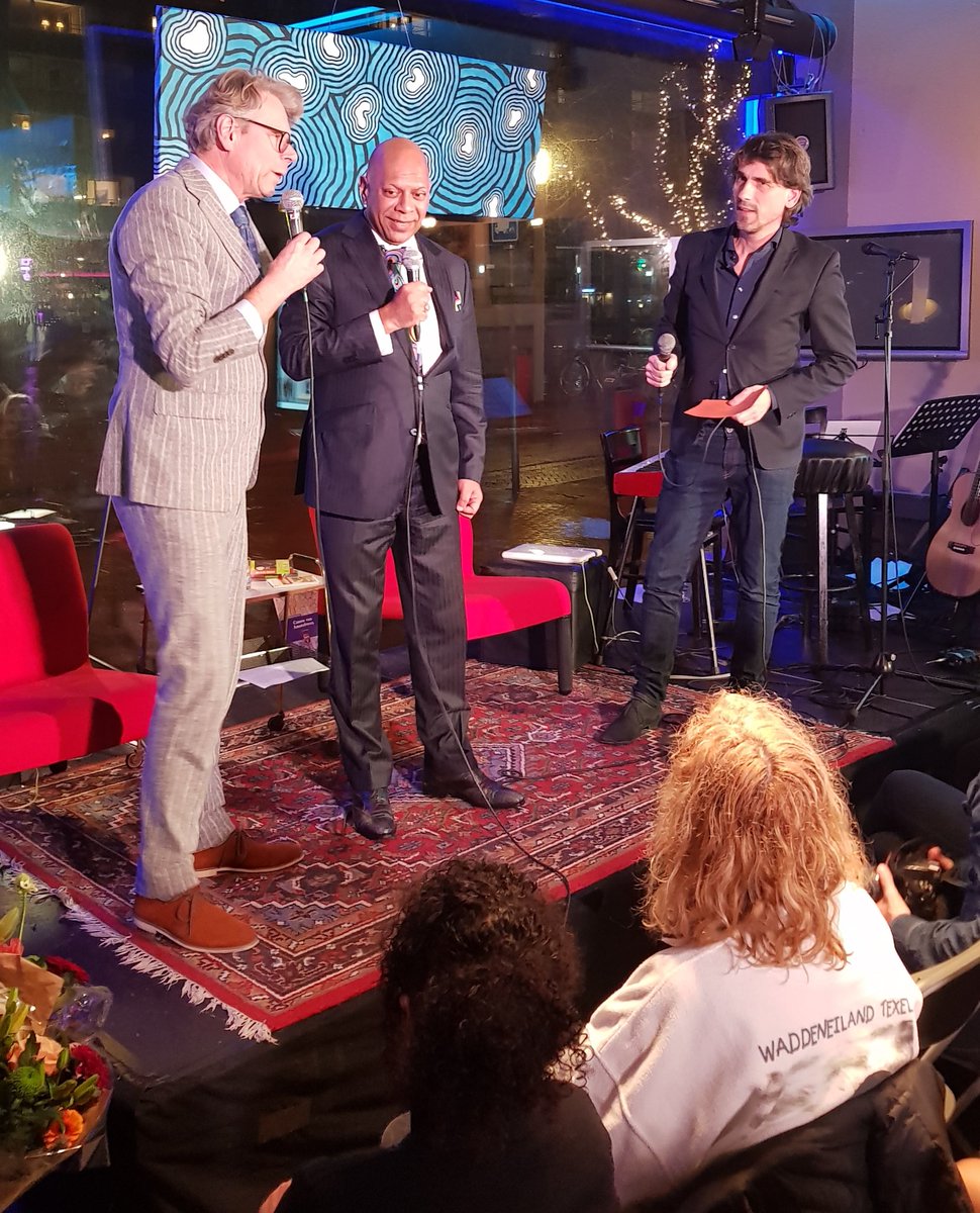 ACvHeijningen's tweet photo. Inspirerende @BV_AMSTELVEEN talkshow onder regie van @sieme32 met A'veense LinkedIn expert Jeroen Franken van @BlueFishConsult over Amstelveen en zijn werk, trendwatcher @AdjiedjBakas over trends en verborgen schatten, @Mette Reitsma over de 1ste Tedx in de #AnnaKerk #Amstelveen. https://t.co/YTvKzh9EAp