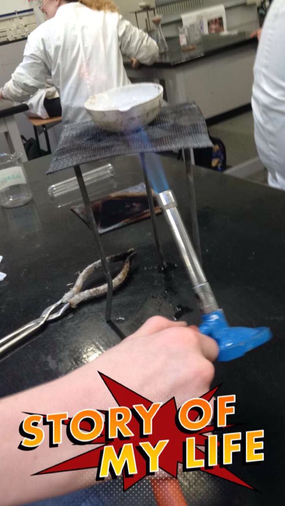 PatienceMcCar16's tweet photo. Today in chemistry class we did an experiment with salt and water. #TYchemistry @CranaCollege_TY https://t.co/LentGOKpJ2