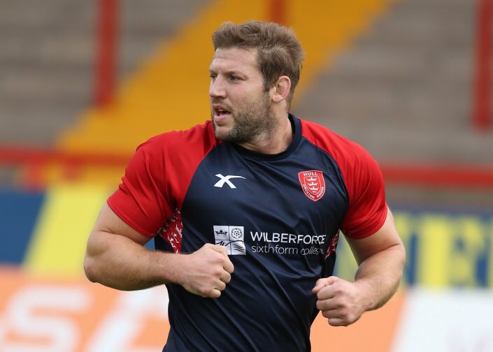Outbox_World's tweet photo. It was a pleasure presenting @scrutsy his shirt this evening, meaning we are his sponsor for the forthcoming 2018 season, wishing him a successful injury free, tackle making, try scoring season @hullkrofficial https://t.co/6uMmdKWUIP