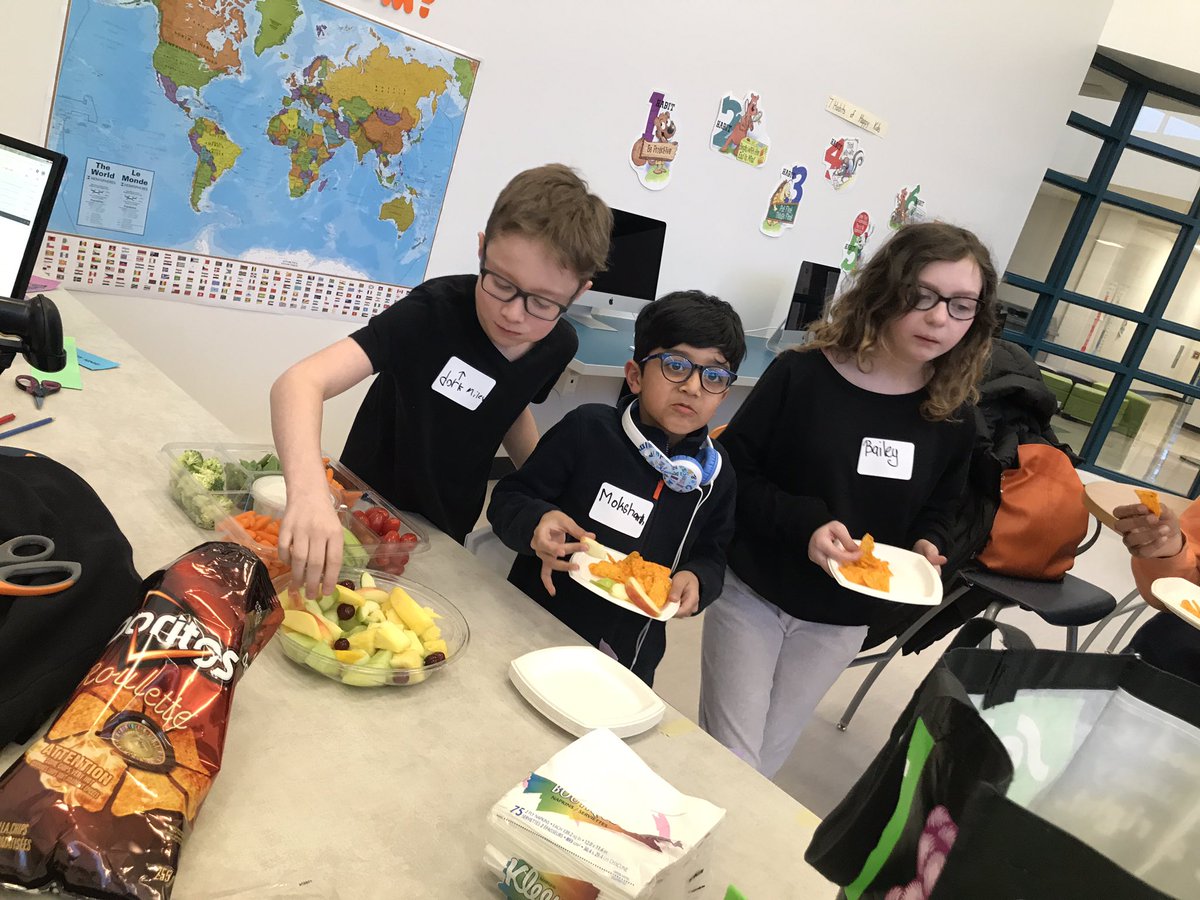 McNeillyfmpsd's tweet photo. Learning Through The Arts #ltta is awesome for these #davemcneillyrocks π¦ they love the #treatsandbeats #arts #music #musicmakeslearningfun @FMPSD @RoxanneFudge @DianeRizzuto https://t.co/YGZ1YMcqtb