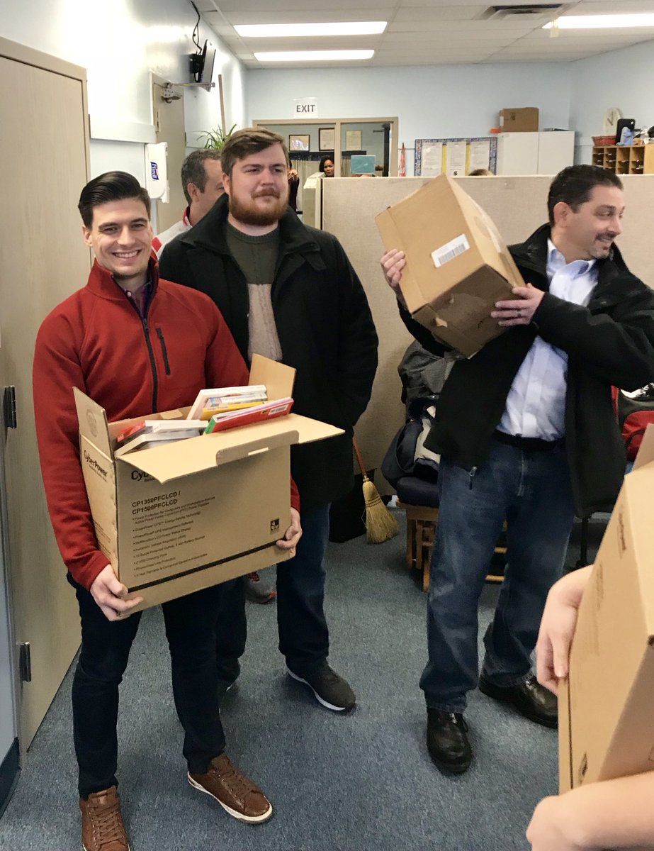 G3_Com's tweet photo. We were super excited to have had the chance to hang out with AND read books to the super cool kids at the Bergenfield Head Start Program this morning! 

👏 to the @PajamaProgram for helping our team set it up!

#G3givesback https://t.co/rGcvlW7CSf
