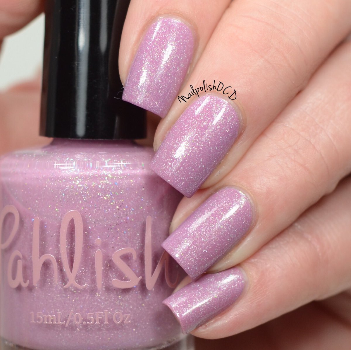 nailpolishOCD's tweet photo. Briar Rose from @Pahlish is another gorgeous custom made for @hellaholocustom and it’s only available until the 31st. Go get it, if you haven’t already. Check out the link in my bio to read my blog post. #pahlish #hellaholocustoms https://t.co/mzYGRTrTpi