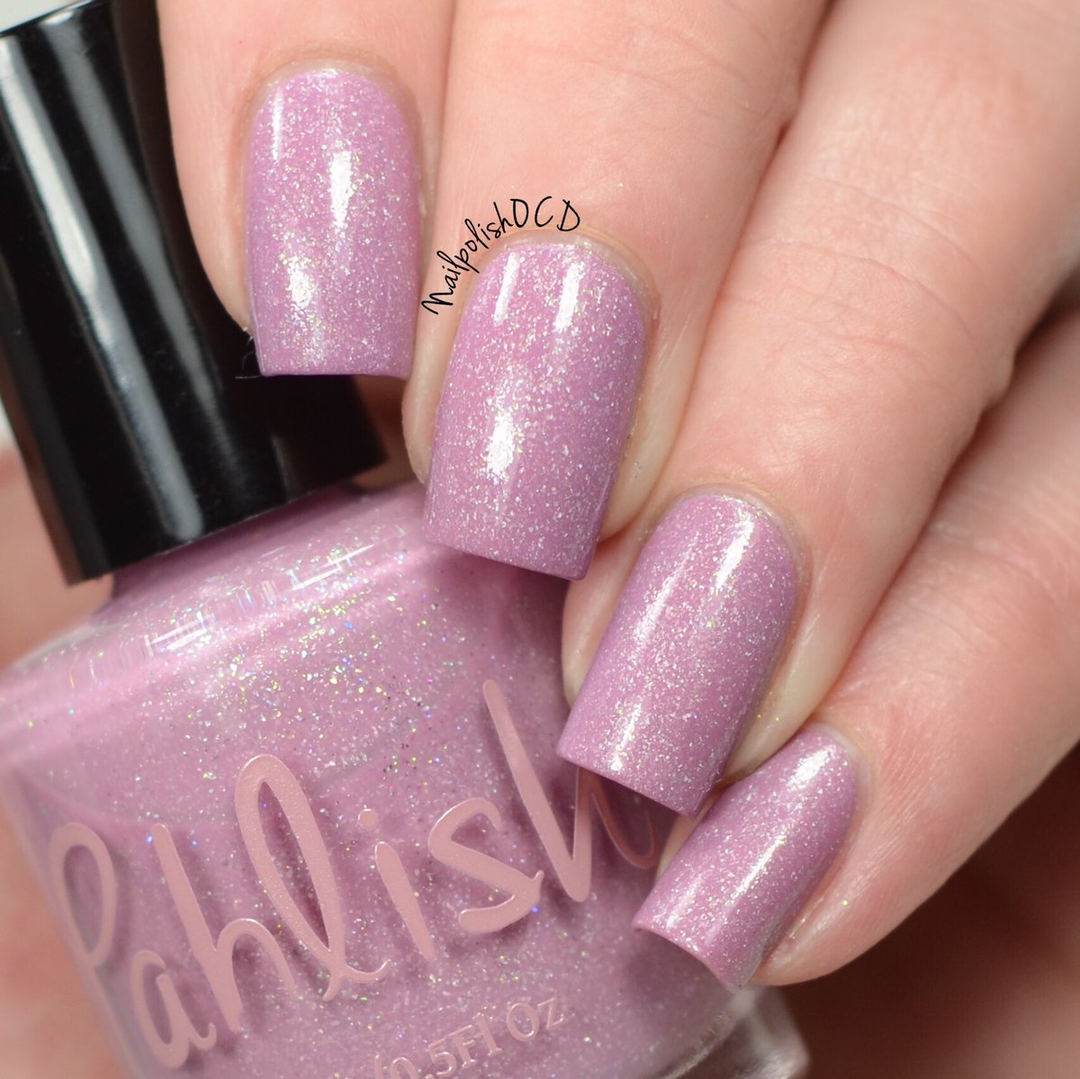 nailpolishOCD's tweet photo. Briar Rose from @Pahlish is another gorgeous custom made for @hellaholocustom and it’s only available until the 31st. Go get it, if you haven’t already. Check out the link in my bio to read my blog post. #pahlish #hellaholocustoms https://t.co/mzYGRTrTpi