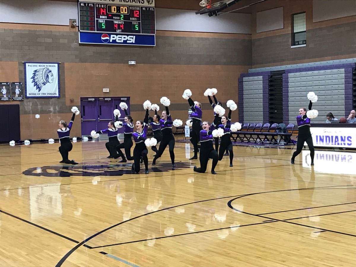 hermannj1972's tweet photo. PHS dance team performing at halftime of JV game. Great job girls! https://t.co/h2CViyviG4