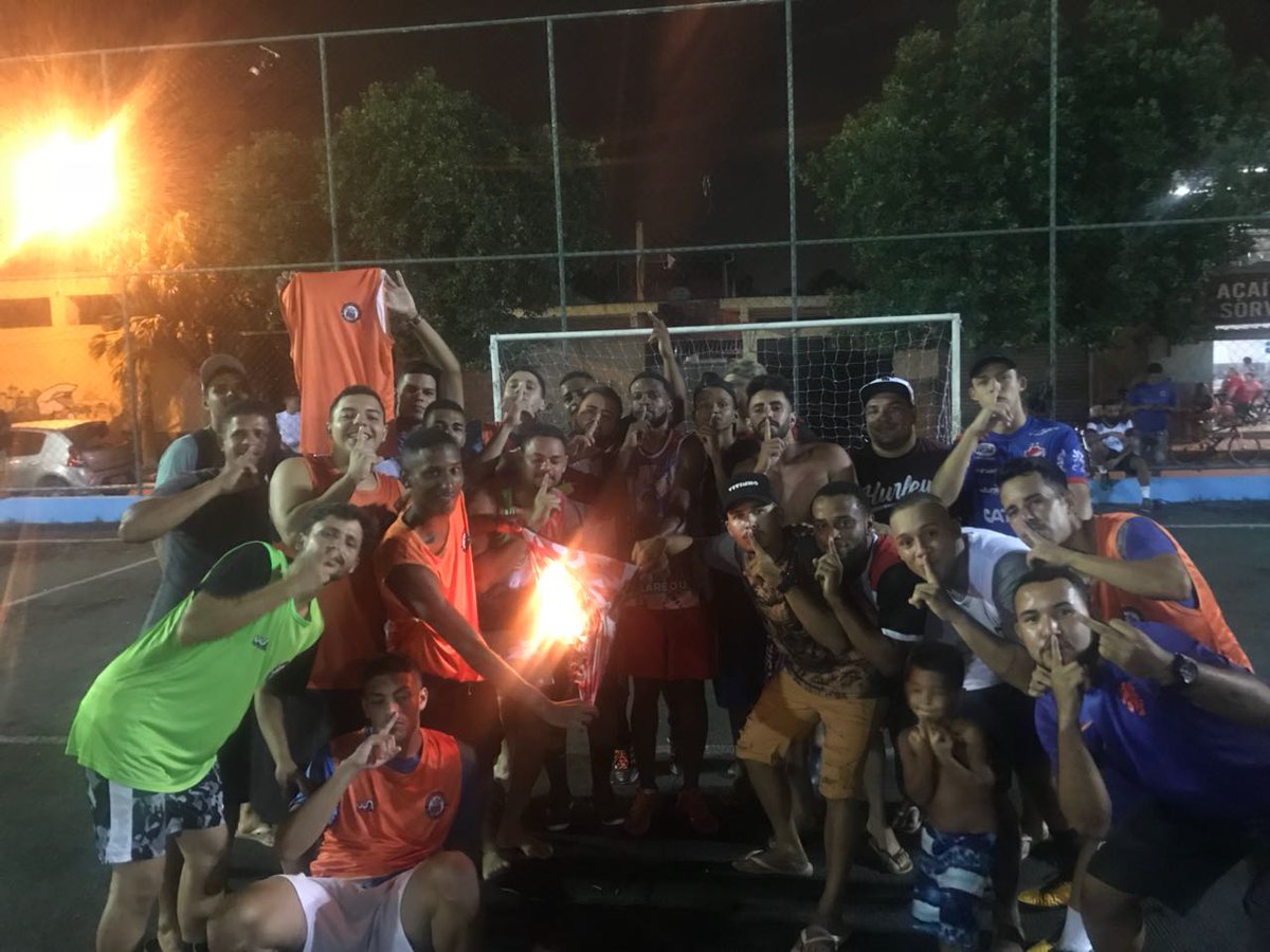 _trembalafc's tweet photo. 1 minuto de silencio.... 🤫🤫 🔥🔥 https://t.co/eAHbhXq45a