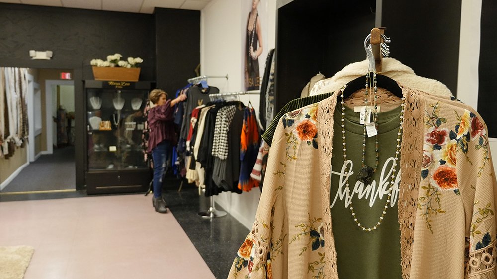 AltMedHealth's tweet image. Unique lady's fashions at Rosa Lee Boutique dld.bz/gwhjX