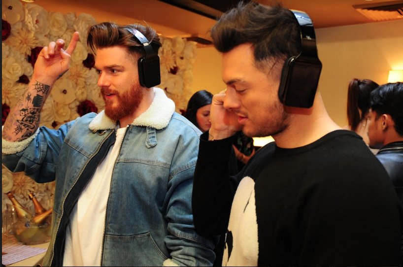 VINCIHearable's tweet photo. Thanks so much @_emmamyles @indiaarie @AdventureDub and @rachelbayjones for stopping by to try out #VinciHeadphones at the #Grammys2018 pre party! :) https://t.co/x8sSRgPHO4