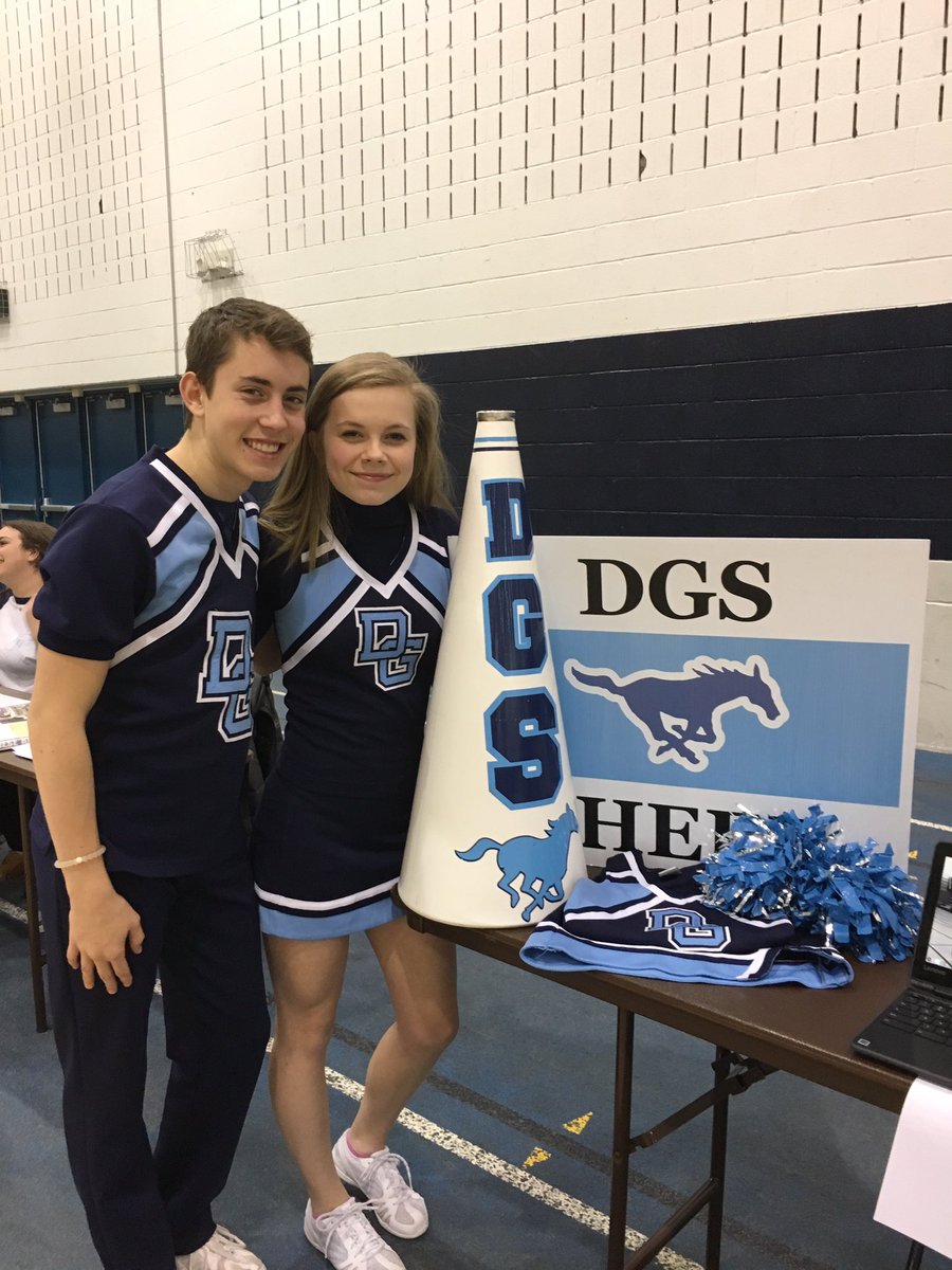 DGS_Cheer's tweet photo. Welcome class of 2022! https://t.co/oQ9hllw8Z2