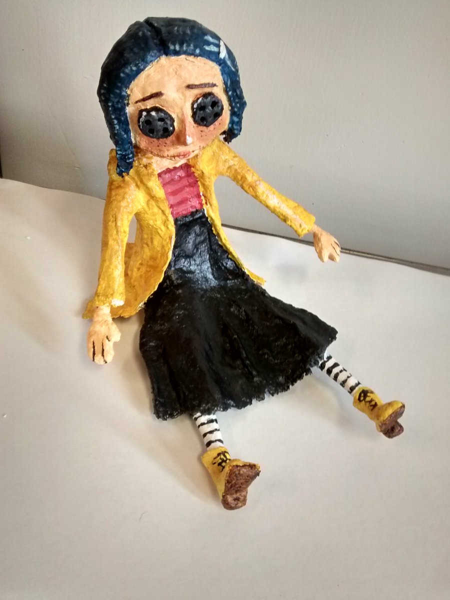 minouchecoussi's tweet photo. @bssnews grade ten final culminating masks and sculptures.  Great work Kate, Courtney, Thomas, Brianna, Kyleigh, Vienna, Steffen, Kailin - and many more!!! https://t.co/z4MgsEjEdS