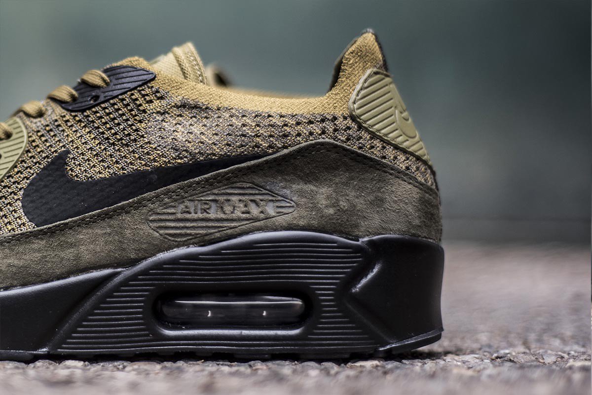 nike air max 9 ultra 2. flyknit olive