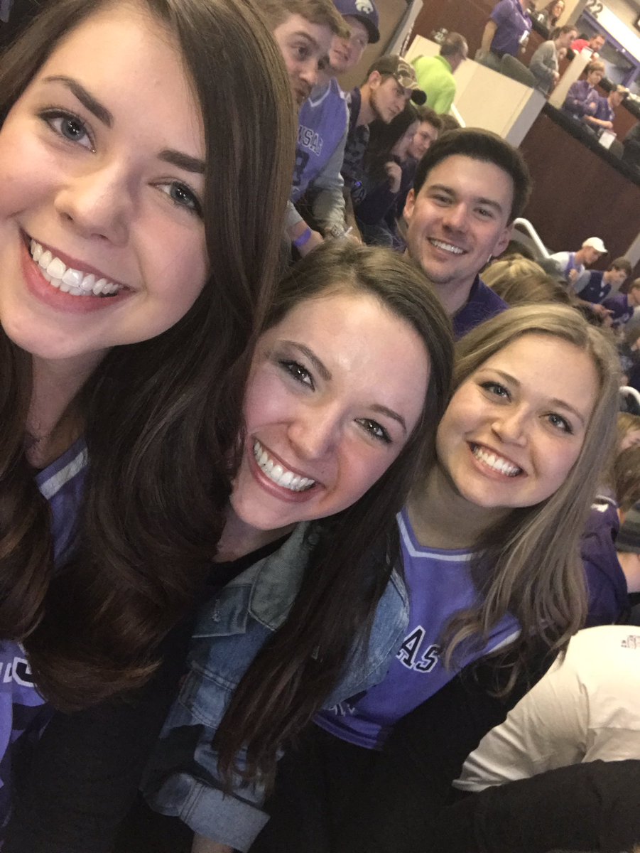 blairpullman's tweet photo. I know a place I love full well!!! #kstategameday https://t.co/y2AfHZZ6Sq