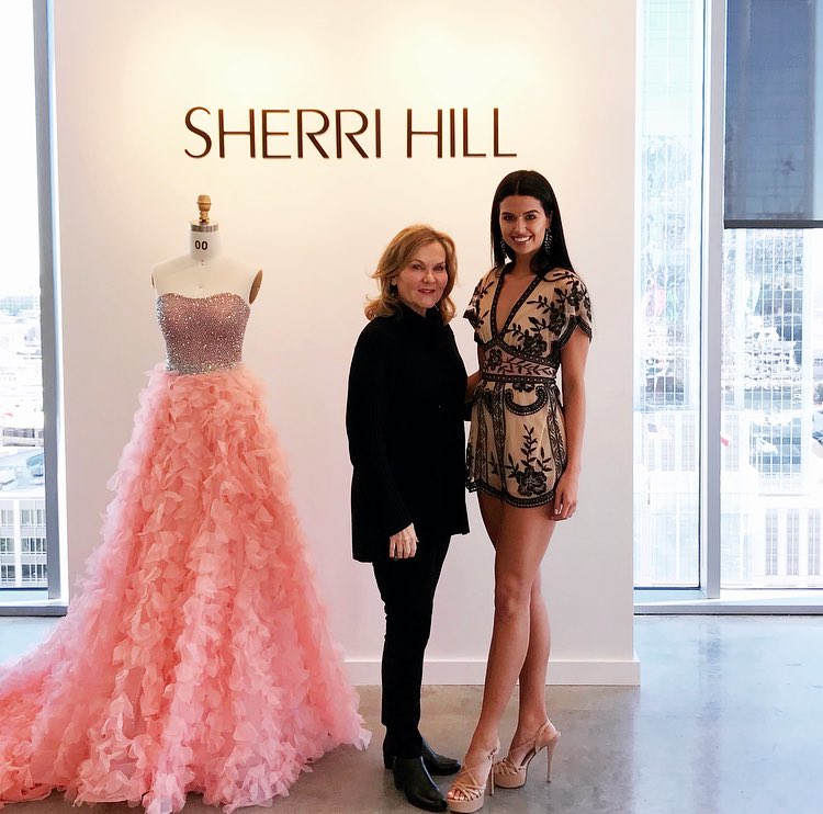 missokusa's tweet photo. So thankful for @serendipityprom &amp; @vanbrosgirls for giving me the opportunity of a lifetime to design my USA gown today with the @SherriHill !
I’m so proud to be representing Sherri’s home state💕 #takethecrown #OKtakesUSA https://t.co/APCzS5oH1r