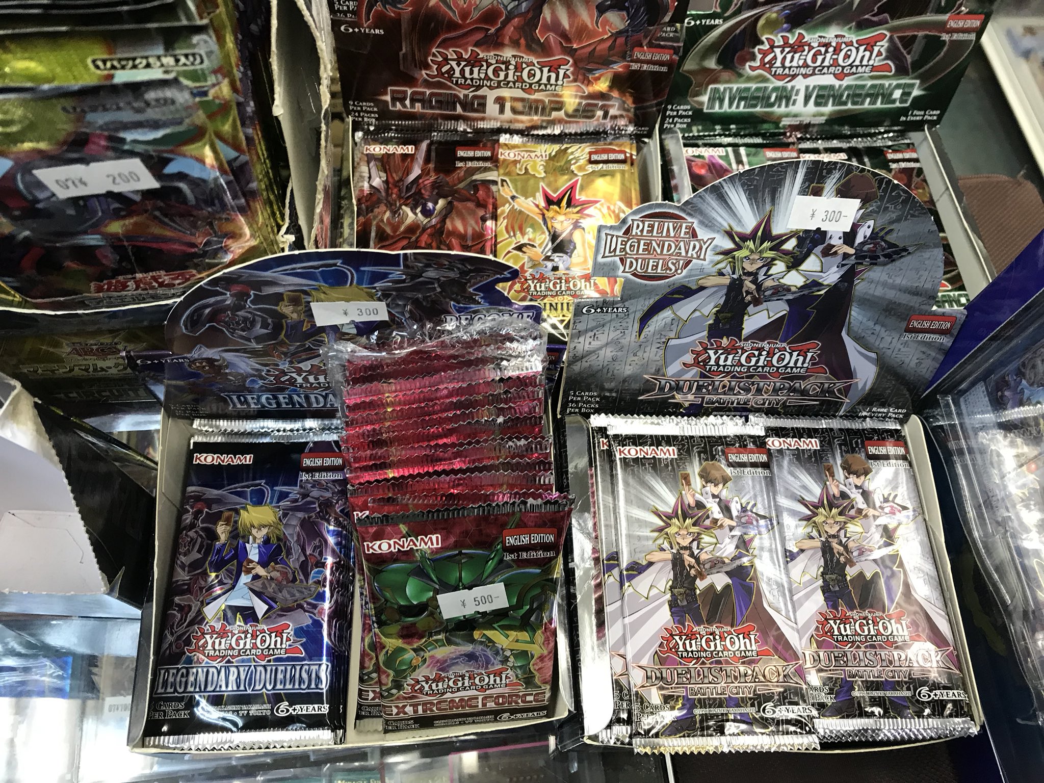 秋葉原チェルモ Cherumoakiba 遊戯王英語版 スニークピーク エクストリームフォース パックバラ入荷致しております 品切れてました 付属ぷろものworld Legacy S Cars も 他英語版パックも店内多数ございます T Co Ej1zwrpdqi Twitter