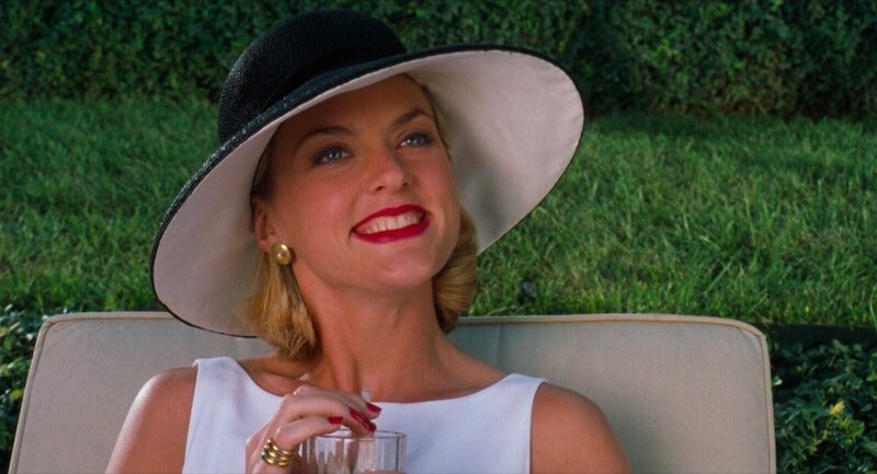 raulnoesta's tweet photo. qué pedo con lindsay lohan ahora es igual que su madrastra meredith blake https://t.co/SoMCZXIjBw