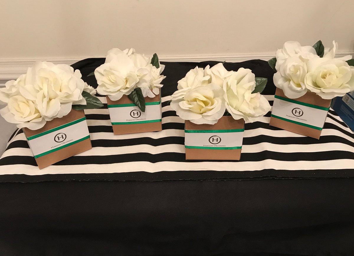 jdeventplanning's tweet photo. Any businesses having an event? Well JD Events can create custom decor with your brand and logo on it. Just look at some of the custom decor featured in last Saturday’s event!
#decor #branding #logo #brand #event #eventdesign #eventplanner #tabledecor #business #smallbusiness https://t.co/a6fPSfDzle