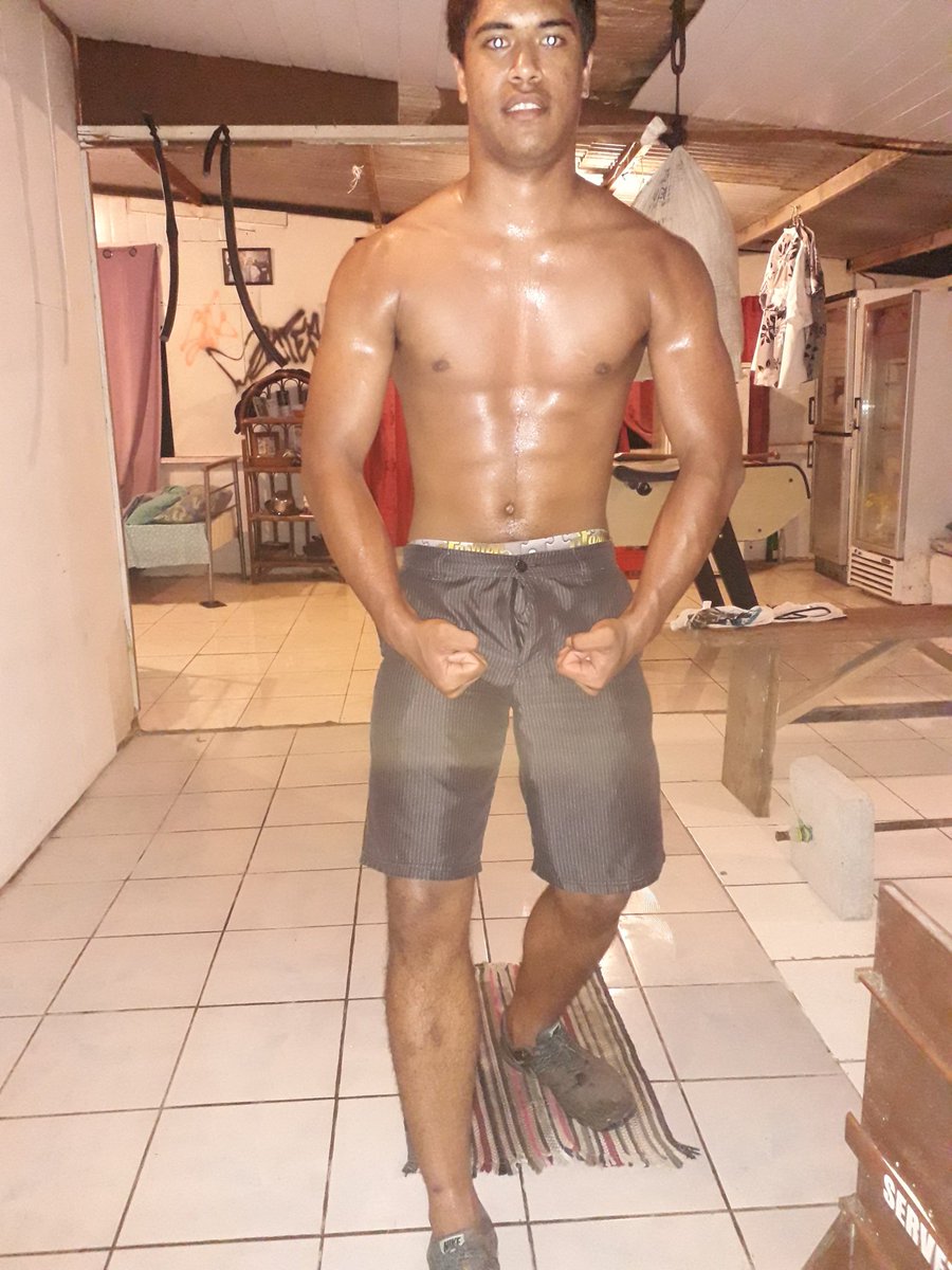 DessFara's tweet image. Qui pourrais me donné quelque conseils pour sécher en 3 mois s'il vous plais 💪😀