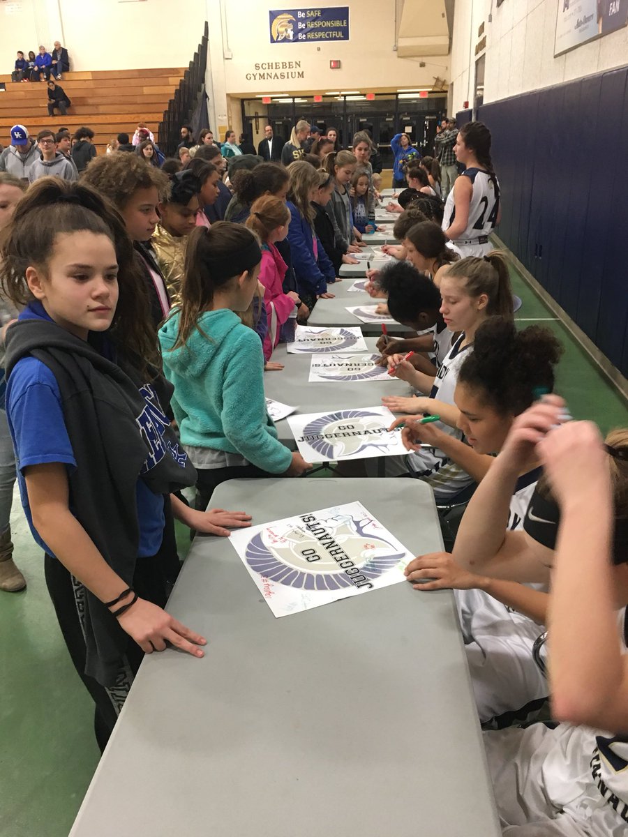 LMHSGirlsBBall's tweet photo. Lady Juggernauts pick up another win. More importantly Lady Juggernauts work on growing the program by signing autographs for our elementary players after the game. @LMHSAthletics https://t.co/D2ZtpVpnxV