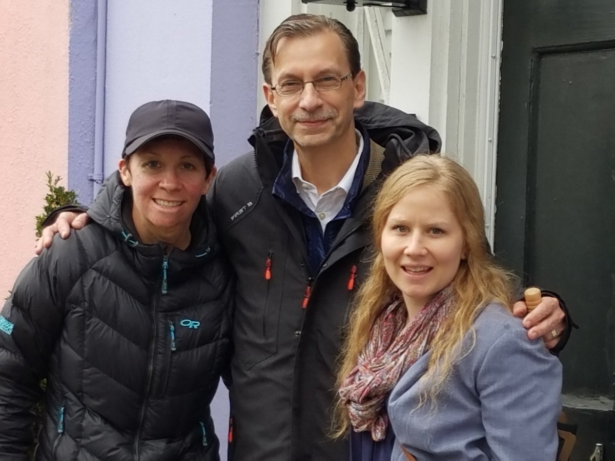 MSAStudent's tweet photo. Taking a stroll along Rainbow Row in Charleston, SC with @MicroscopySoc Council members and @MSAStudent President Elect after Winter Council #MSAStC #MSALeadership #JoinMSA https://t.co/e7Gx32pBvx