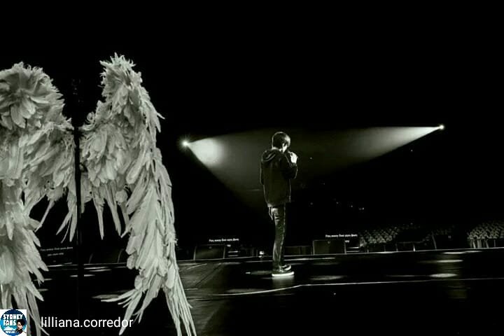 Dr_LCorredor's tweet photo. Angels surround #dimashkudaibergen at #DDynasty🎙Concert, #Changsha 16.12.2017

Cr. Chérie (CN_Dear)

@dimash_official
@svetlana9418 
#dimashkudaibergen 
#Dimash #Димаш #DQ
#CHANGSHA #DDynasty #Concert  #MostOutstandingArtist
#BestVoice #prodigy #dears #DK_SydneyDears 
@Amarial1 https://t.co/mL5K2FzKG6