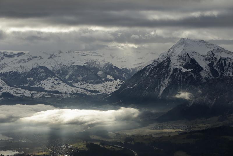 limani_manish's tweet photo. Even if you're not in Davos, you can keep up with all the action at #WEF18: https://t.co/YNKkwo1k20 https://t.co/i7hhaXMrsV