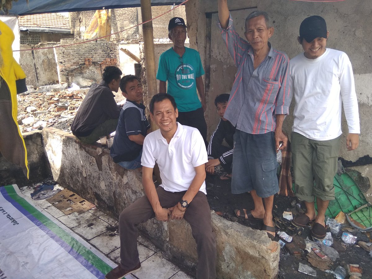 IndraJPiliang's tweet photo. "Jgn sedih, dong!" #Hari4 #Krukutlio https://t.co/aP6zM3jEyQ