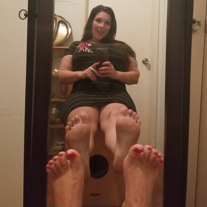 Are you guys ready for my announcement, yet? I'm practically bubbling over with excitement.   #footfetishnation<a href="/tag/footfetish"class="tags"><span>#footfetish</span></a><a href="/tag/bbw"class="tags"><span>#bbw</span></a><a href="/tag/toes"class="tags"><span>#toes</span></a><a href="/tag/calves"class="tags"><span>#calves</span></a><a href="/tag/footjob"class="tags"><span>#footjob</span></a><a href="/tag/sexyfeet"class="tags"><span>#sexyfeet</span></a>