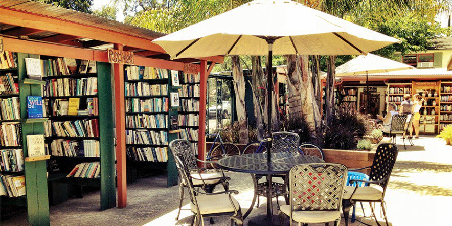 AJCharalambides's tweet photo. Welcome to 14 of the Most Beautiful Bookstores in the World. https://t.co/Z7csZJ3sXS https://t.co/Fu3QYgQYKg