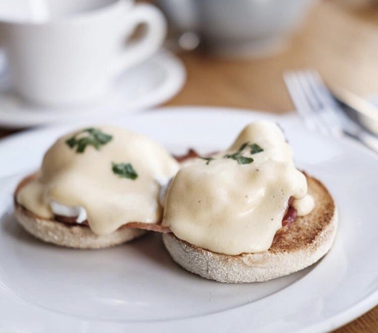 Beauty comes in all shapes and sizes.  Small, large, circle, thick crust, one eggs, two eggs. <a href="/TheBullHotel/">The Bull Hotel</a> Head Chef, George Marsh's #EggsBenedict is our idea of beauty 😏