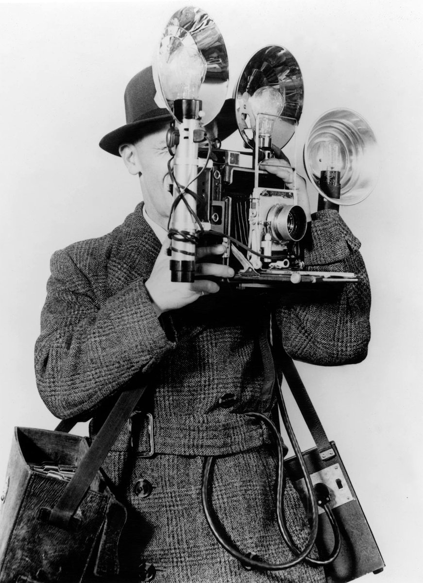 MilleniumFest's tweet photo. **BENEVOLAT**
Le Festival Millenium recherche de jeunes photographes pour couvrir sa 10ème édition! Vous disposerez d'un pass pour l'ensemble des activités et travaillerez en équipe avec le photographe officiel du Festival. Intéressé(e)? https://t.co/ZVMCw8GnFy
#MilleniumFestival https://t.co/KLnloU1lJy