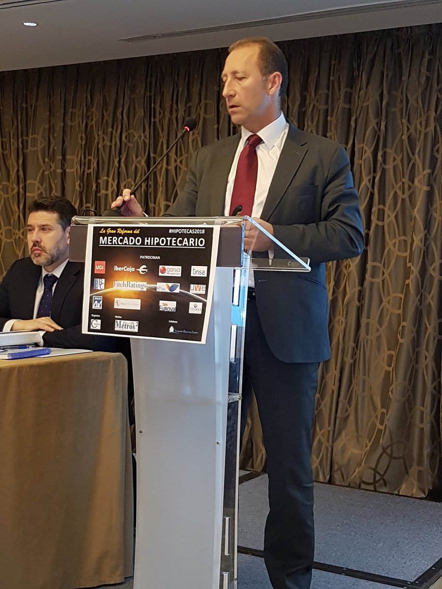 CesineEditorial's tweet photo. Óscar Gómez, Consejero Delegado de Garsa, en #HIPOTECAS2018 y la gestión hipotecaria que viene. https://t.co/CednW3C2TQ