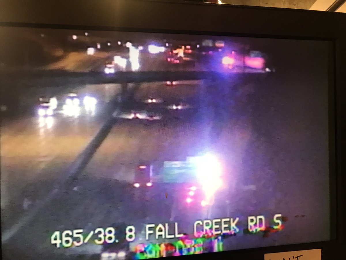 AlannaMartella's tweet image. TRAFFIC ALERT: Both the ramp from SB I-465 to 56th St / Shadeland Ave and the ramp from 56th St / Shadeland Ave to SB I-465 are CLOSED because of a DEADLY CRASH on the Shadeland Ave bridge where it crosses I-465. Two people are confirmed dead from this crash @rtv6