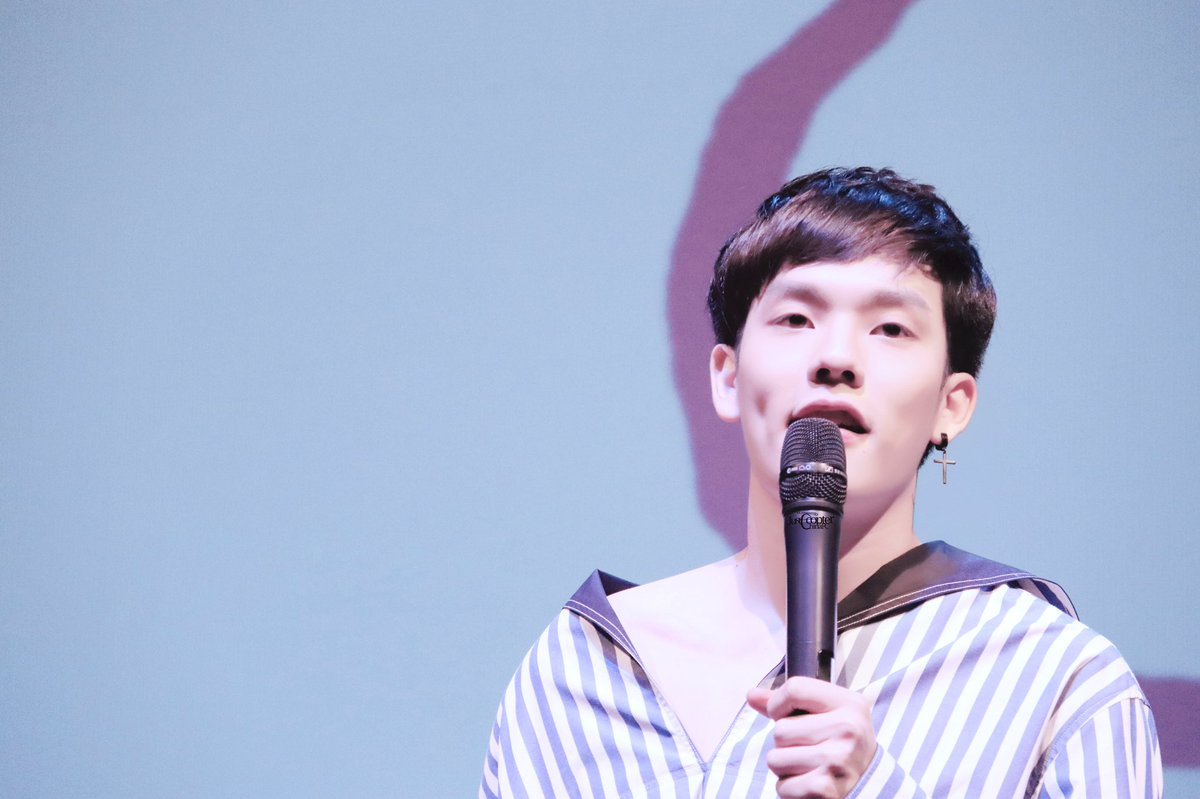 CcopterChinaFC's tweet image. 180127 曼谷HBD Party独家图

So so sexy😍

前线：🍡
本站独家，严禁商用、二改上传、转载请注明原出处。
#พี่เตอร์สินกำ 
#1stHBDpartyPterSilKam