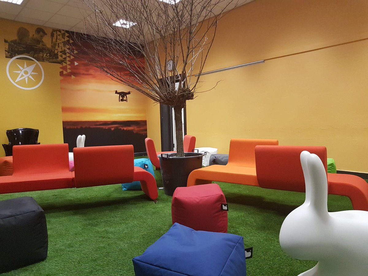 RDesigncollege's tweet image. Een nieuwe vmbo school in Rotterdam!!!!
Morgen 31 januari vanaf 14.00 uur open dag Rotterdam designcollege, Beukelsdijk 145 #vmbo #opendag #rotterdam #leerlingen